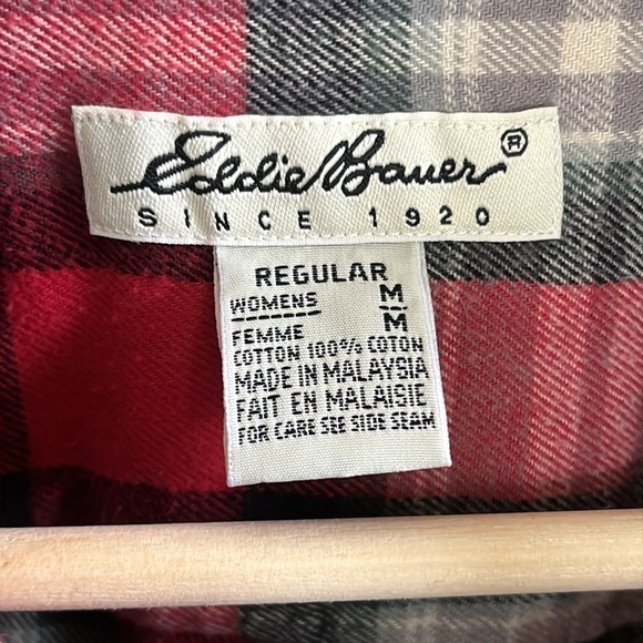 EDDIE BAUER WOMENS MEDIUM RED WHITE & GRAY PLAID LONG SLEEVED BOYFRIEND CUT - Picture 2 of 7